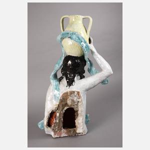 Herta Bucher, Wasserträgerin