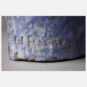 Herta Bucher, Wasserträgerin