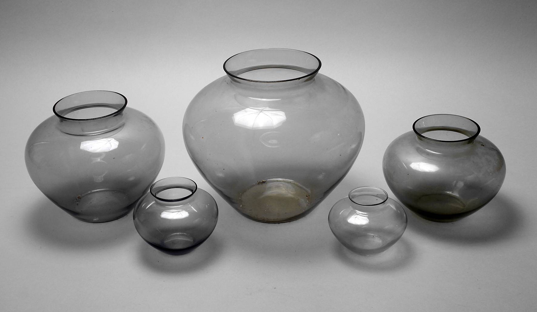 Wilhelm Wagenfeld fünf Herzvasen