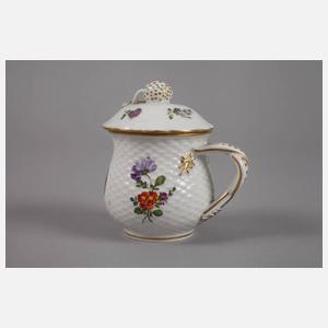 Höchst barocke Deckeltasse