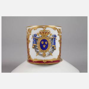 Sevres Wappentasse