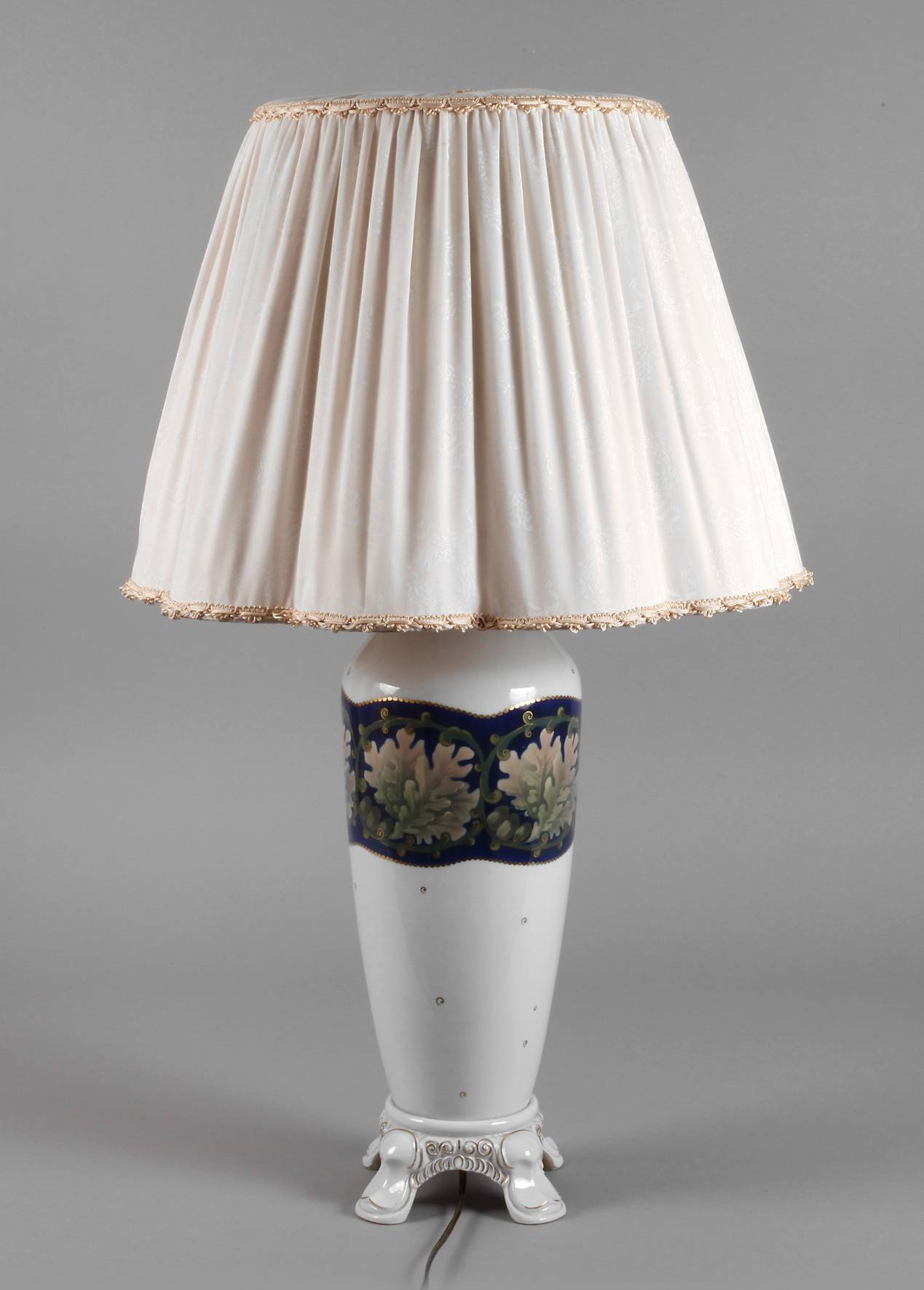 Fraureuth Stehlampe Eichblattdekor