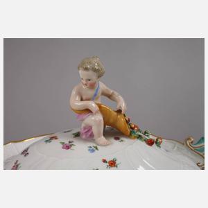 Meissen Terrine mit Putto