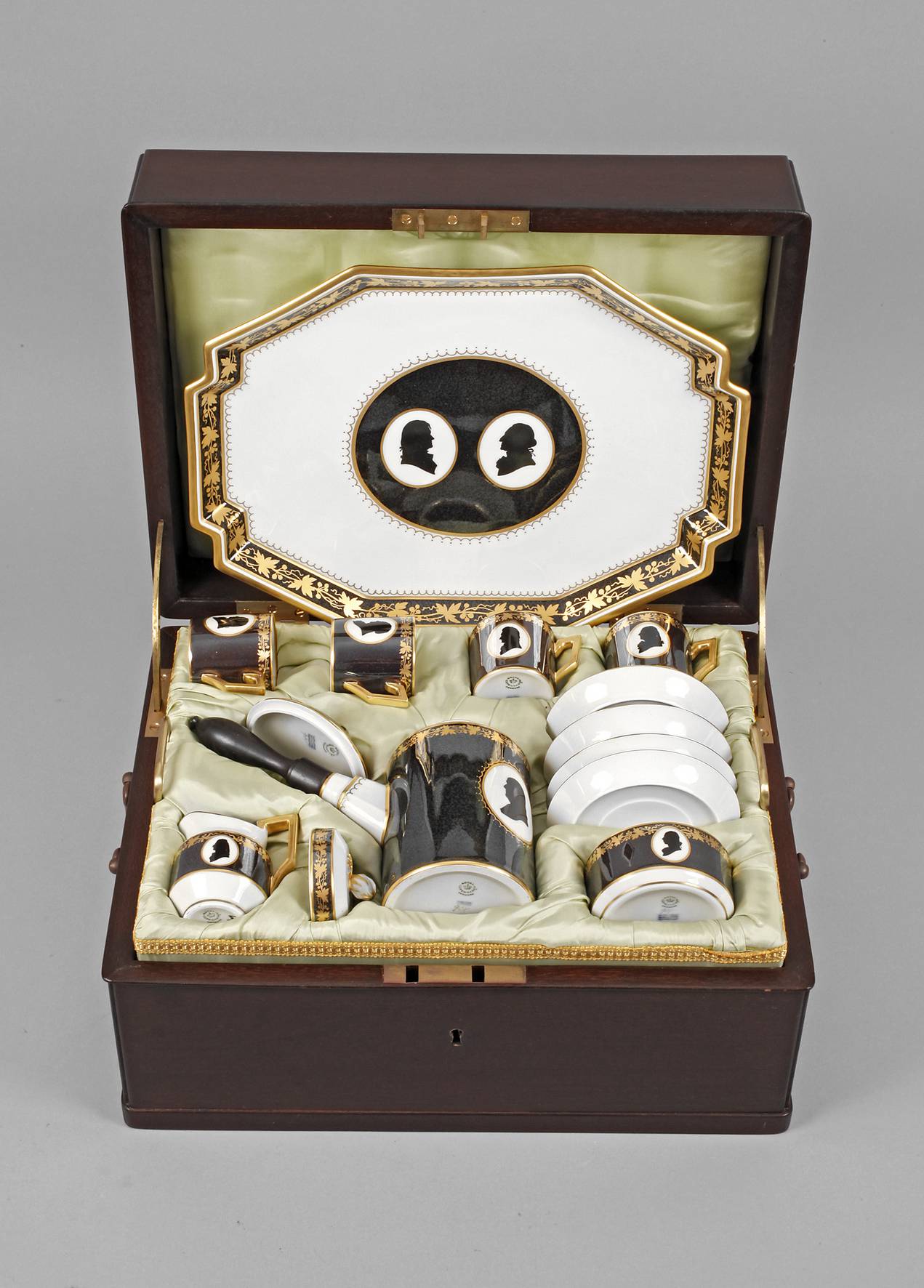 Royal Copenhagen ”The Colonial Coffee-Service”