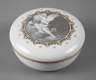 Sèvres Deckeldose Pâte-sur-Pâte