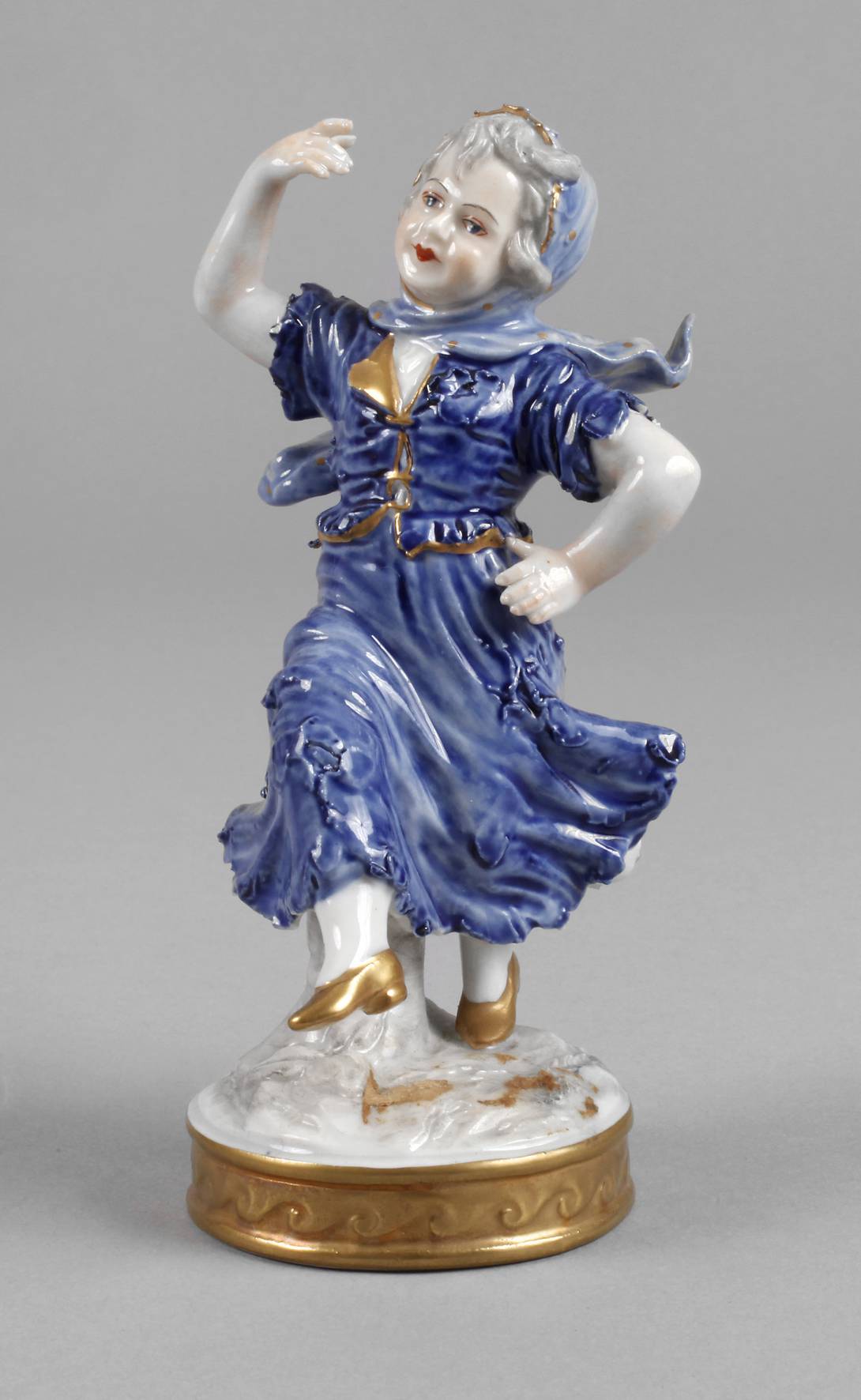 Volkstedt tanzende Kinderfigur