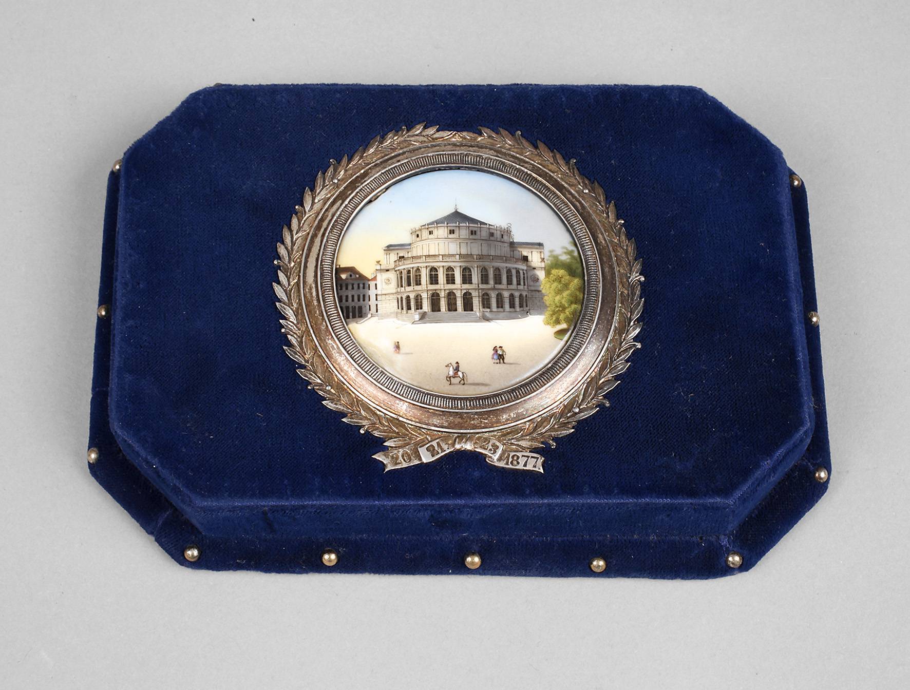 Erinnerungsplakette der ersten Semperoper