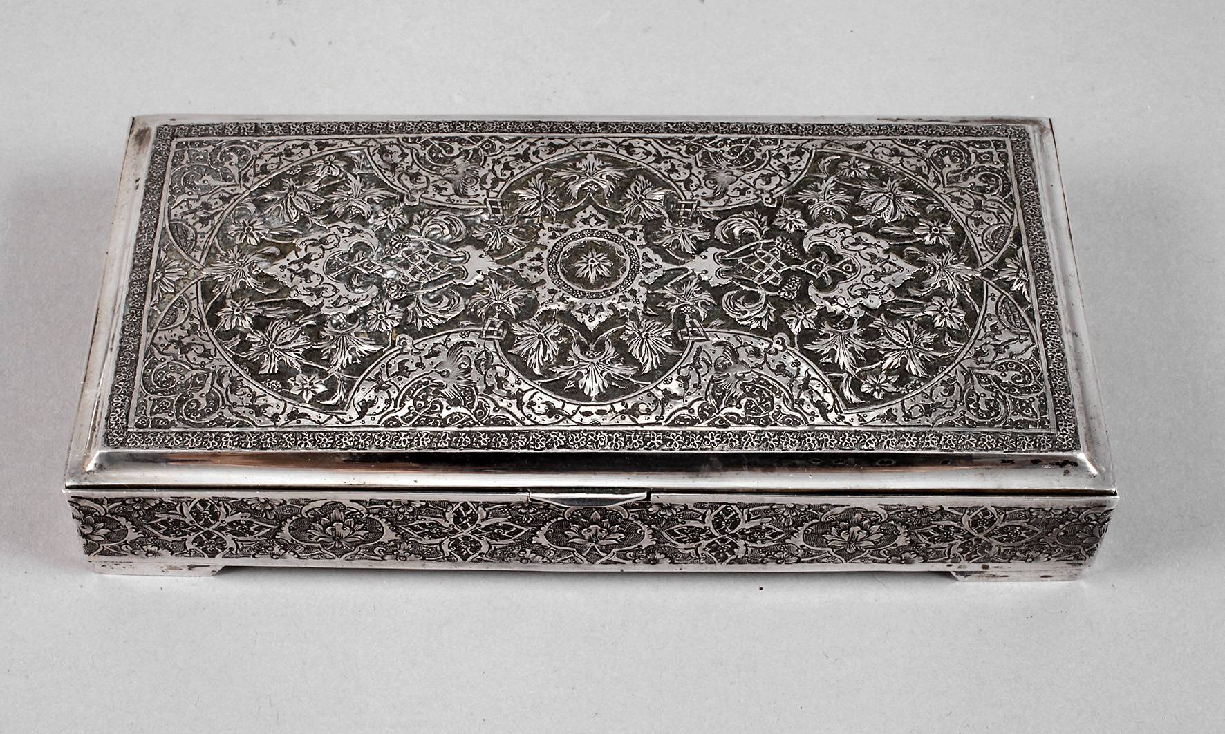 Persische Silberdose