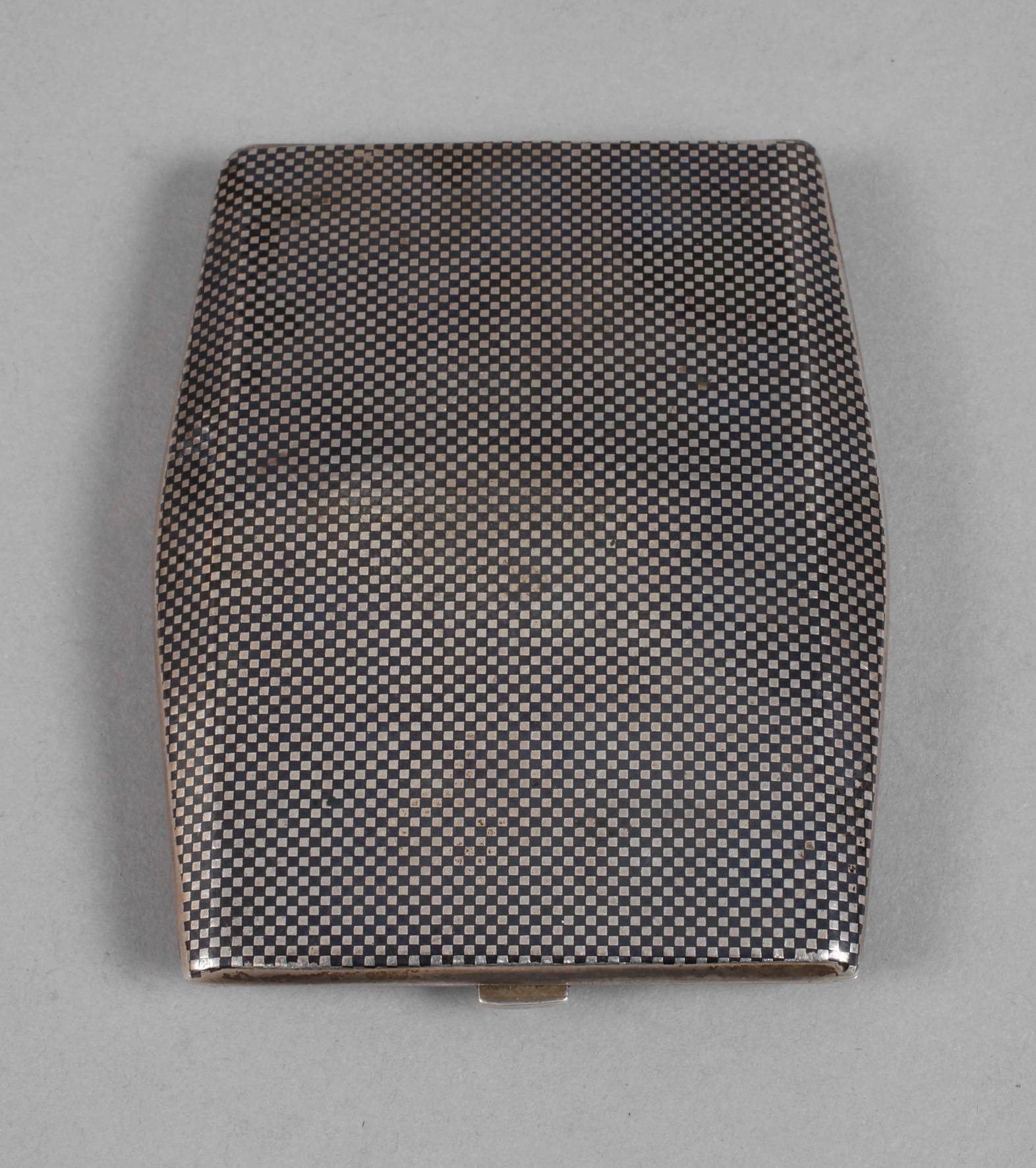 Zigarettendose in Niellotechnik