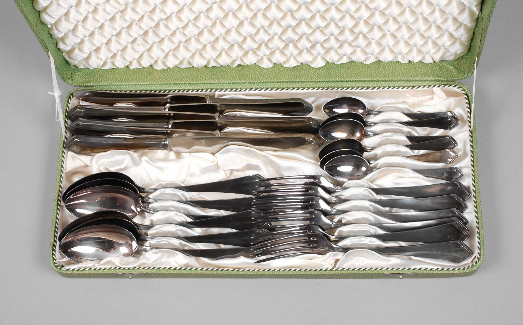 Silberbesteck für sechs Personen