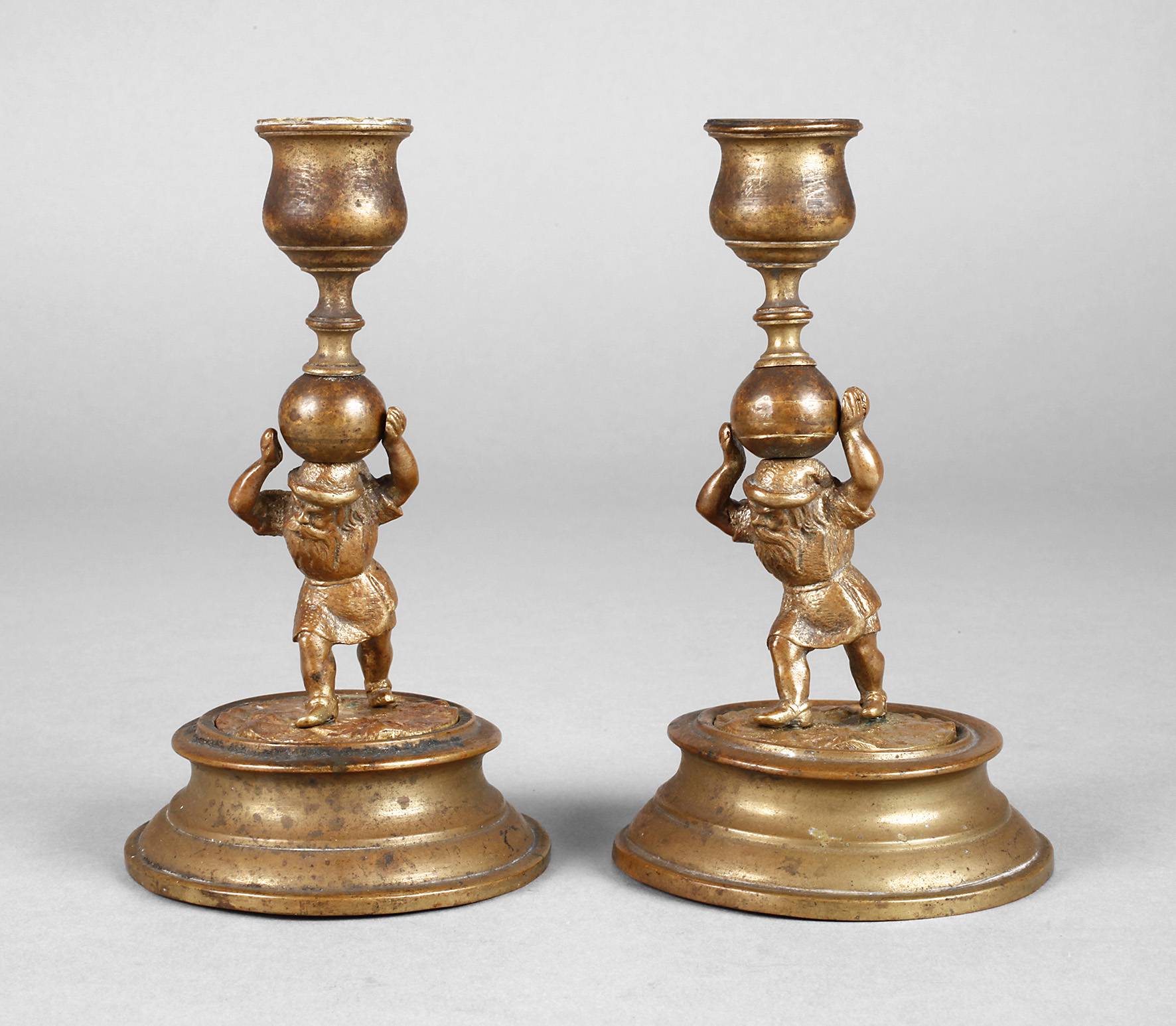 Paar Zwergenleuchter