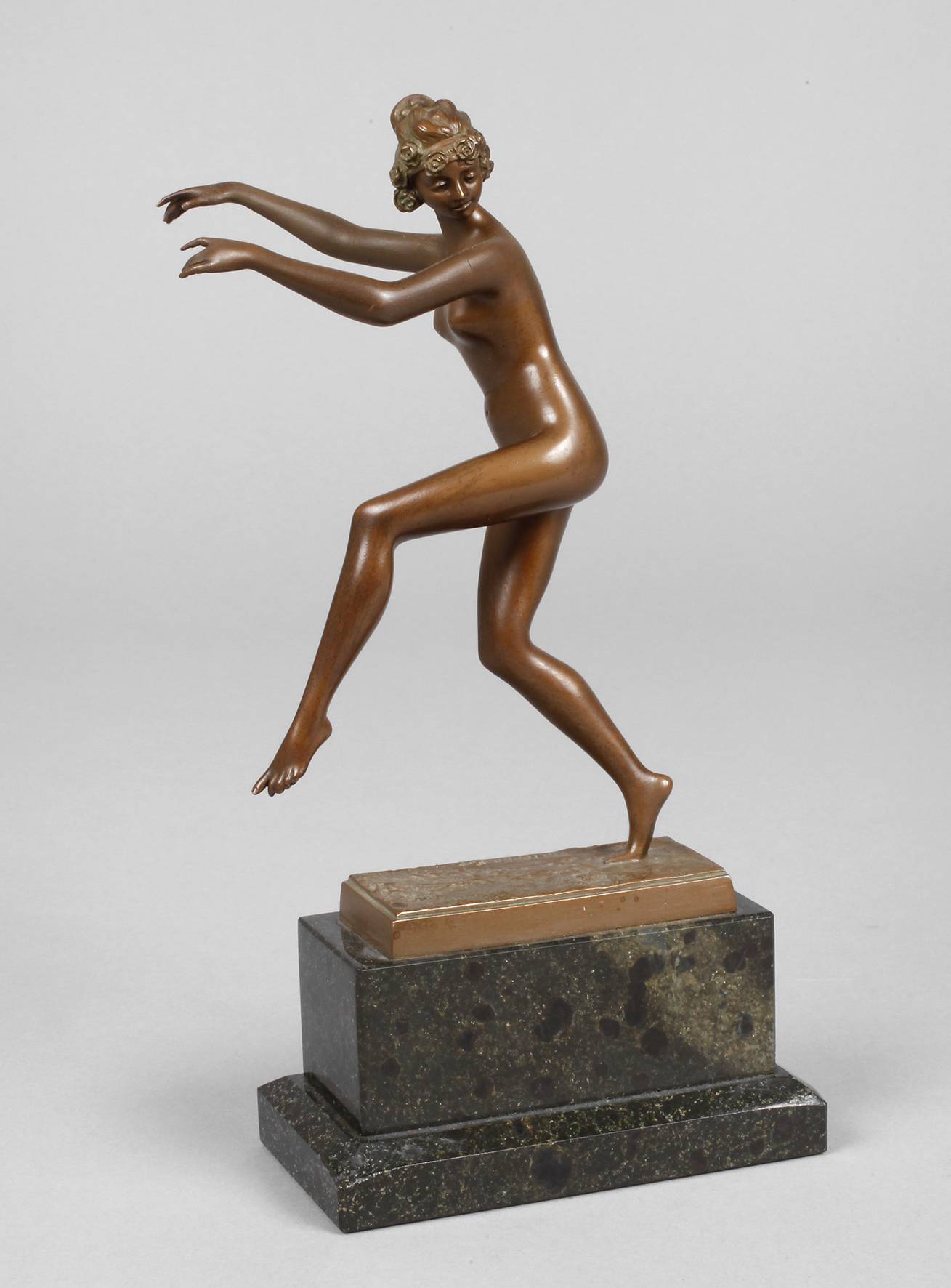 Paul Phillipe, Akttänzerin