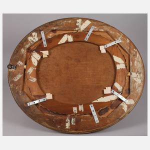 Junge Frau mit Kanarienvogel