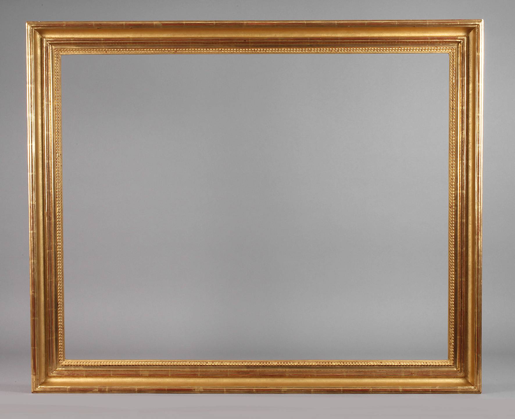 Großer blattvergoldeter Rahmen