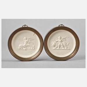 Paar Miniaturreliefs