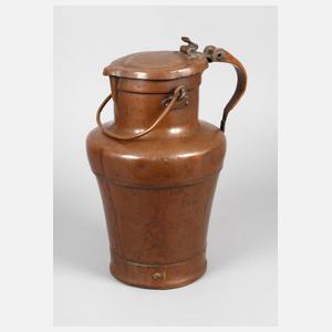 Große Kupferkanne
