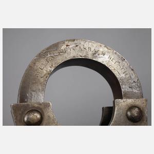 Großes Vorhängeschloss