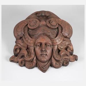 Geschnitzte Wandapplik