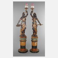 Paar figürliche Salonlampen111