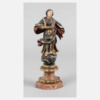 Figürliche Schnitzerei111