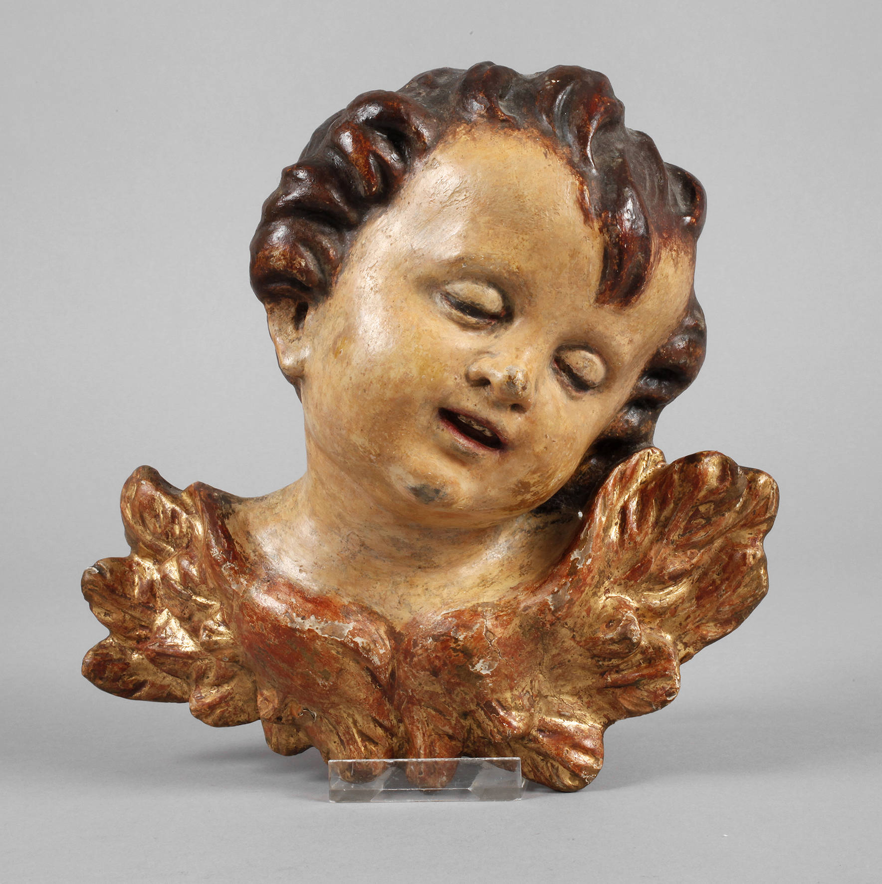 Geschnitzter Engelskopf