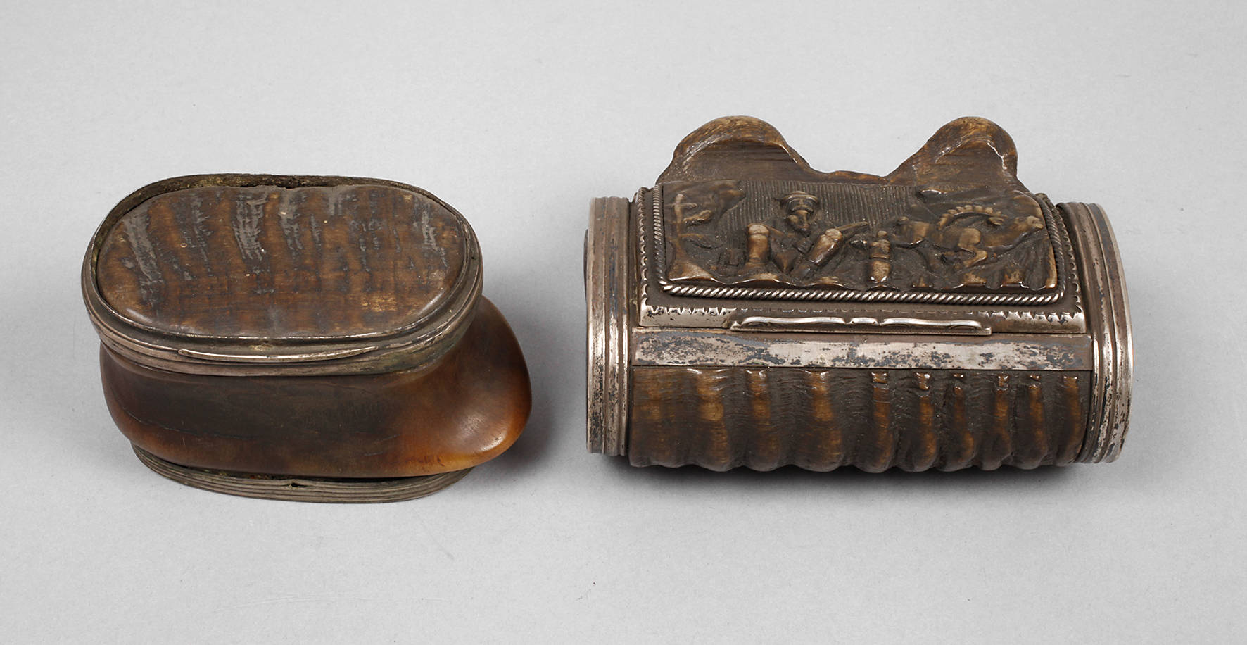 Zwei jagdliche Tabatieren