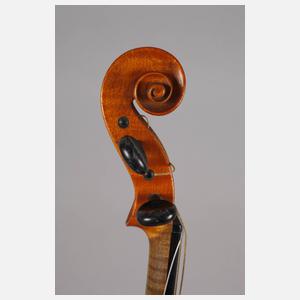 Zwei Violinen im Doppeletui