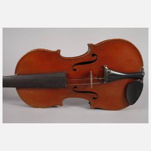 Zwei Violinen im Doppeletui