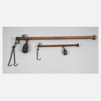 Zwei museale Balkenwagen111