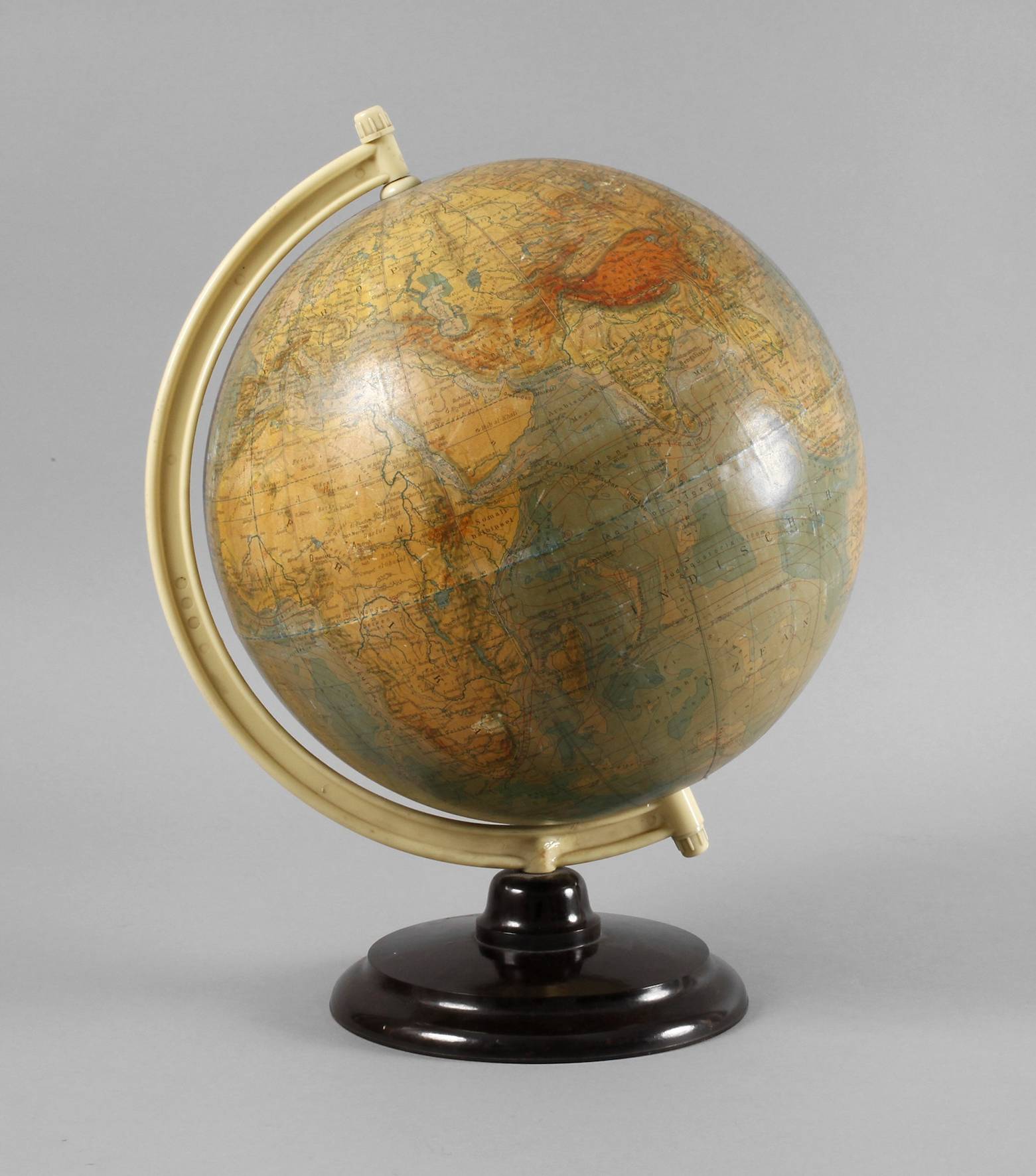 Topographischer Globus