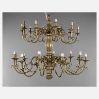 Großer Hallenlüster111