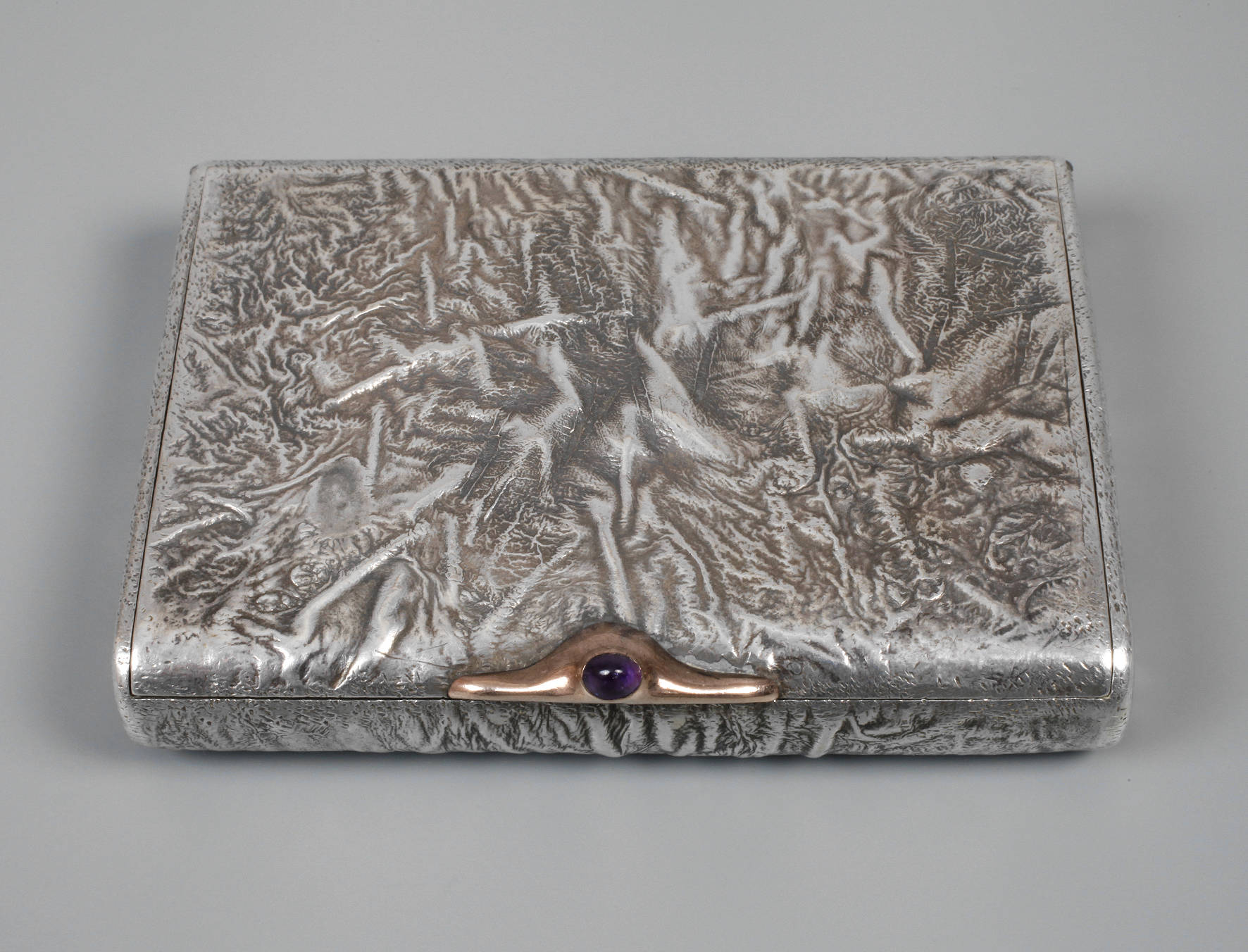 Russland Silberdose mit Amethystcabochon