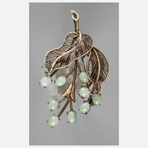 Brosche mit Jadebesatz