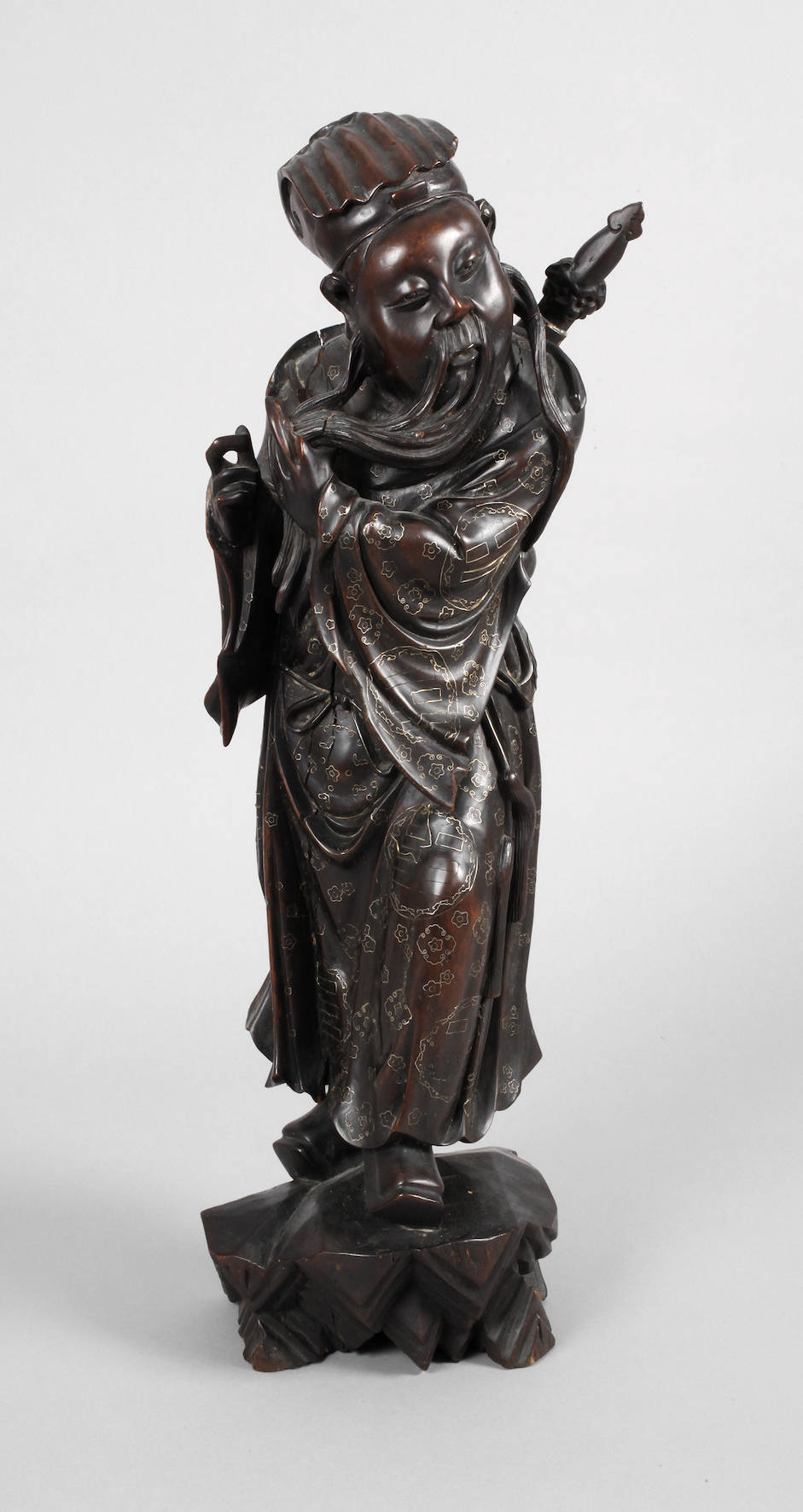 Figürliche Schnitzerei