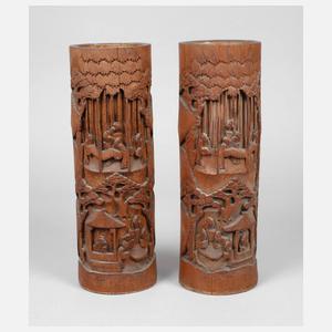 Paar große Pinselbecher