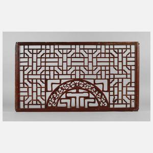 Geschnitztes Ziergitter