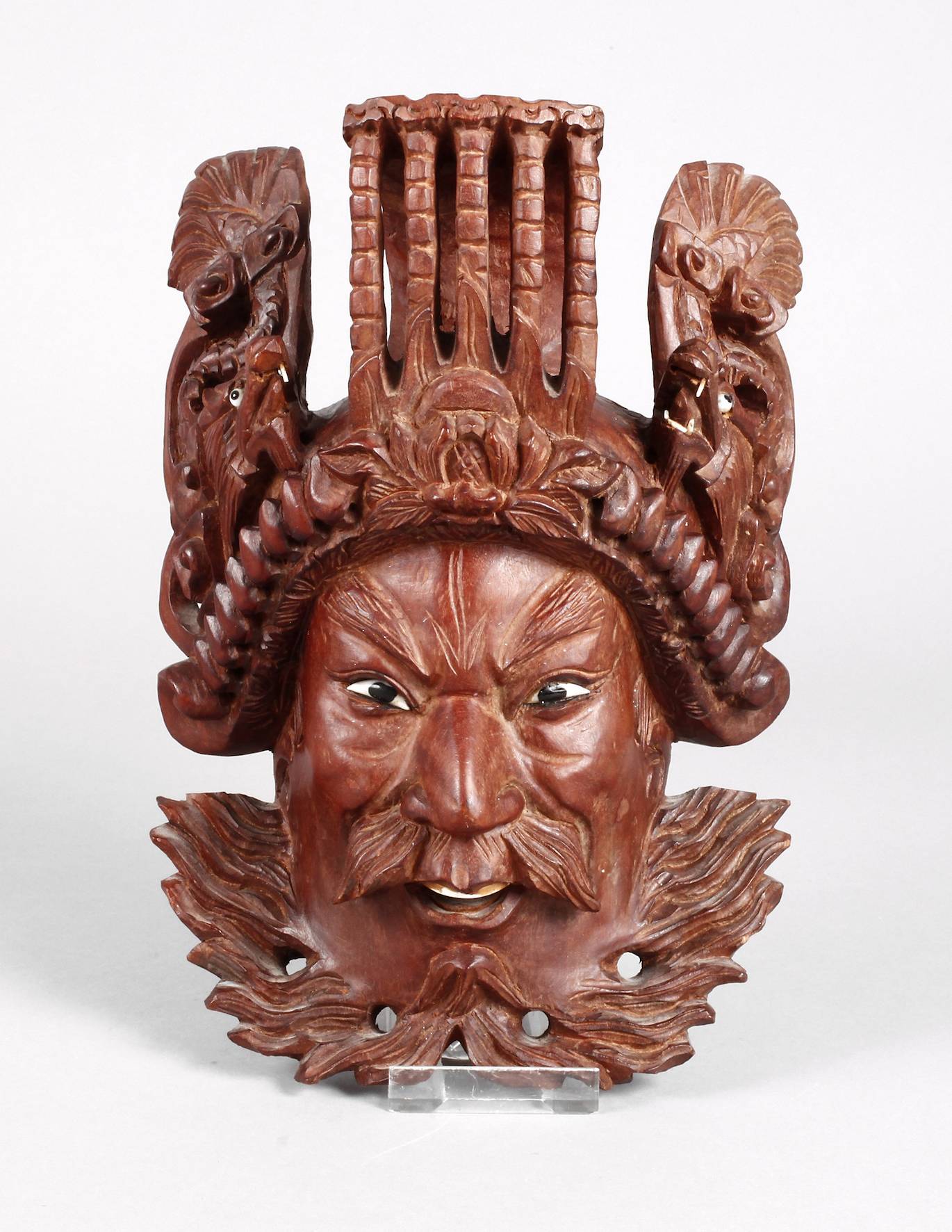 Figürliche Schnitzerei