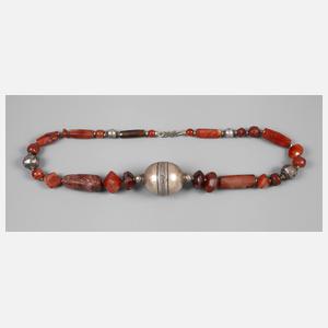 Karneolkette mit Silberzwischenteilen