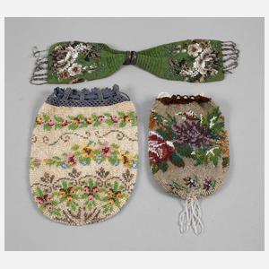 Drei Teile Perlstickerei