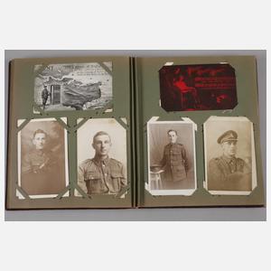 Militärisches Ansichtskartenalbum