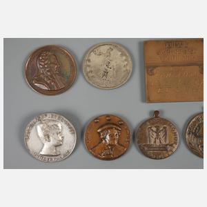 Konvolut Orden und Medaillen