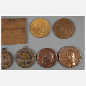 Konvolut Orden und Medaillen