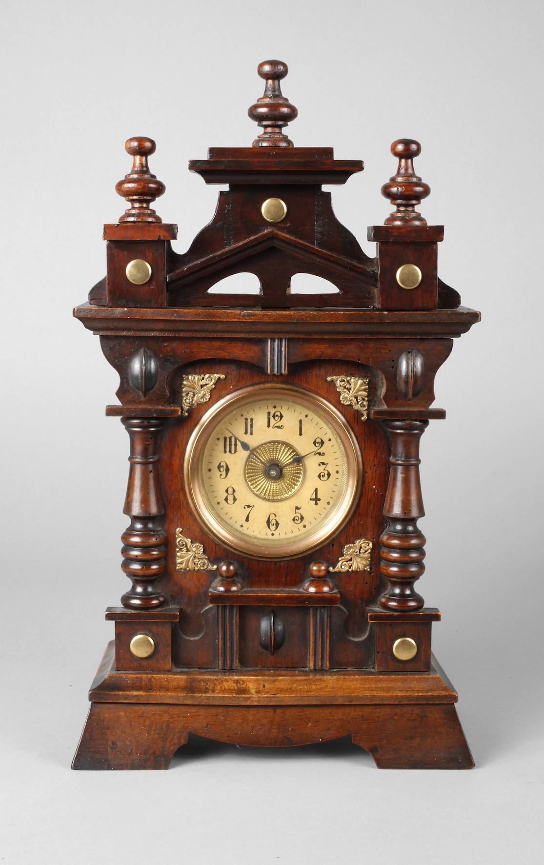 Tischuhr mit Spielwerk