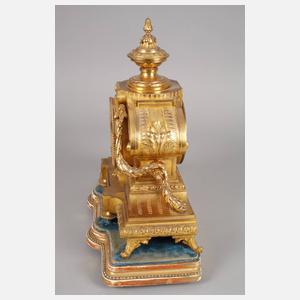 Kaminuhr mit Porzellaneinlagen