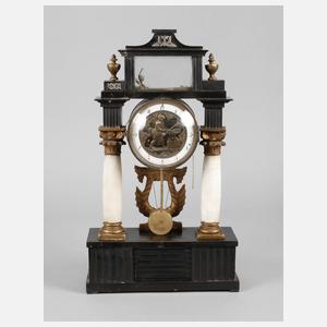 Säulenuhr mit Automat