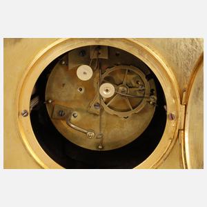 Klassizistische Bronzependule