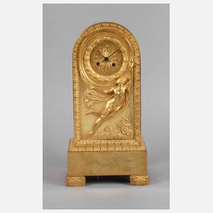 Klassizistische Bronzependule