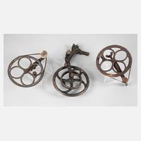 Drei Handantriebe111