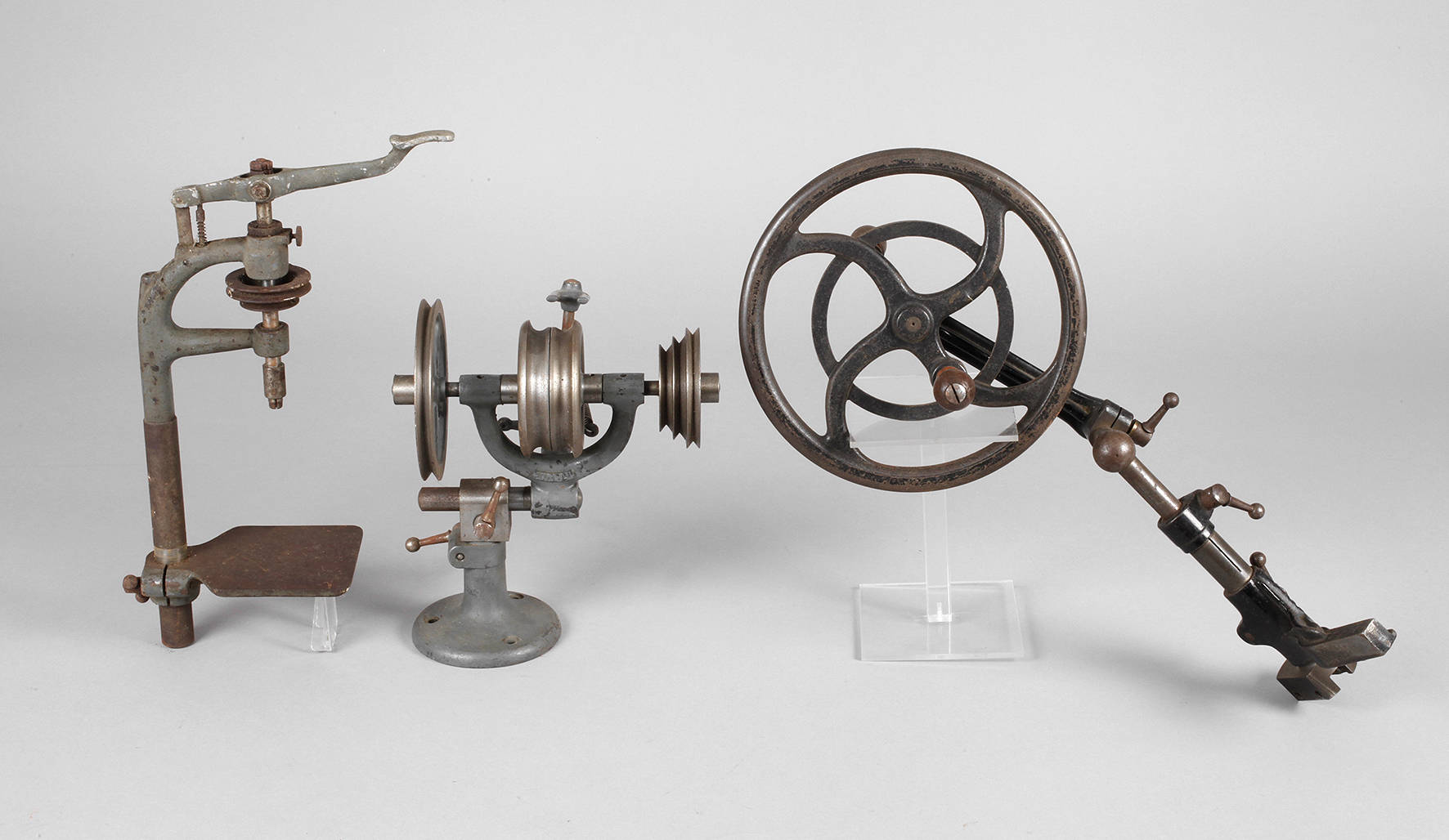 Drei Teile Uhrmacherwerkzeug