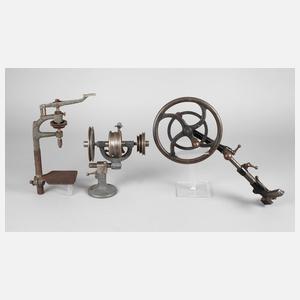 Drei Teile Uhrmacherwerkzeug